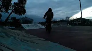 First time make a new Bmx edit from the camera 🎥 #bmxisfun #bmxlife #skatepark #camera 👍🙏😂❤️ please 