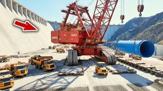 Cranes, Excavators, Rollers, Trucks &ndash; Building a Giant Hydropower Plant | Groundbreakers