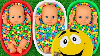 Full of 3 Rainbow bathTubs Candy with M&Ms & skittles magic Slime Cutting Video