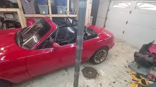 Cheap Miata challenge update. Cage is in. Interior done.  NITROUS is here!