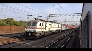 Top Notch Mumbai Rajdhani Express Captured In A Superb Unparalleled Parallel Run at Bandra, Mumbai