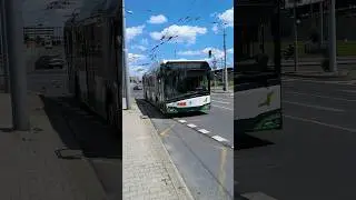 PILSEN | City trolleybus 🚎 is arriving to Pař&iacute;žsk&aacute; stop #trolleybus