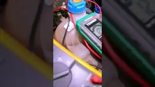 Fluke vs Tesmen Multimeter #tool #fluke #multimeter #compare #electric #DIY