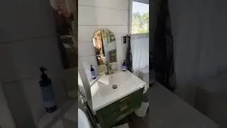 What #customizations would you choose for your #tinyhomes #tinyhometour #tinyhomeideas #bathtub