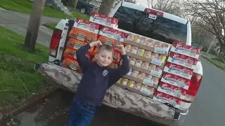 Salem boy starts food donation movement during can drive for his school