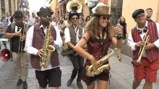 El Puntillo Canalla Brass Band: 