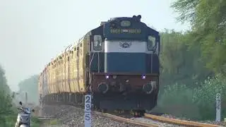 [IRFCA] Bikaner-Indore Mahamana Express Special sprint Lachhmangarh Outer at aggressive Speed!!!