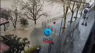 El r&iacute;o Oria se desborda a su paso por Andoain