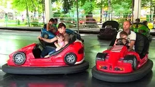 Géorgie, Tbilissi, Parc Mushtaid მუშტაიდის ბაღი Парк «Муштаиди» indoor playground family fun
