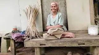 MASYAALLAH‼️ Hidup di Tengah Hutan, Nenek Ini Tak Pernah Mengeluh dan Selalu Bersyukur