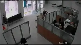 CCTV Footage Bank-robber arrested during robbery  Robberies 2017 USA