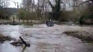 LAND ROVER DEFENDER 90 ALMOST SWEPT AWAY