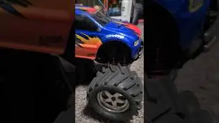 my new vintage 3906 emaxx #shorts #turbochargedhobbies #traxxas #emaxx #rc #clean #RCrepair #fyp