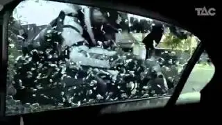 Rekon&scaron;trukcia nehody motork&aacute;ra - austr&aacute;lska TV kampaň (2012)