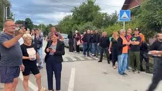 Skup - Građani protiv blokada kod mesne zajednice u kragujevačkom prigradskom naselju Erdeč