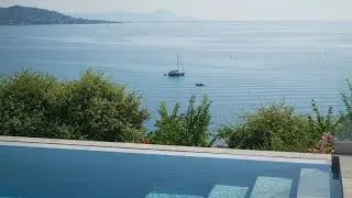 Contemporary seafront villa on the Côte d’Azur