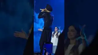 Deepika Padukone on Diljit Dosanjhsho #love#benglor
