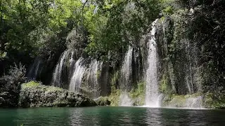 Musique Douce sur de son de Cascade Son de l'Eau Musique pour Am&eacute;liorer la Concentration M&eacute;ditation
