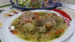 Ciorba de Varza cu Coaste de Porc Proaspete și cu Plăcinte la Tigaie cu Brânză de la Bunica 🍂