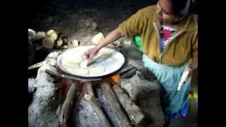 lo mas visto  de youtube Hacer tortillas   (parte  2 de 2)
