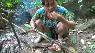 Primitive Life - Cooking grilled thighs chicken meet forest people - survival in the rainforest