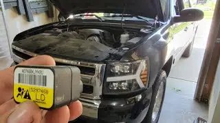 2008 (2007-2014) Chevy truck front air bag crash sensor replacement procedure.