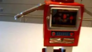 JAPAN TIN TOY ROBOT