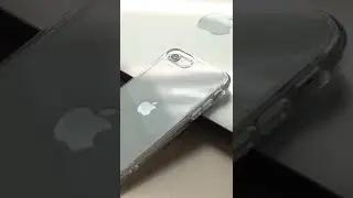 The newly released iPhone SE 2022 with the classic Ringke Fusion case!