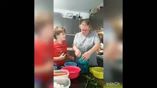 Туршия в универсален буркан Tupperware