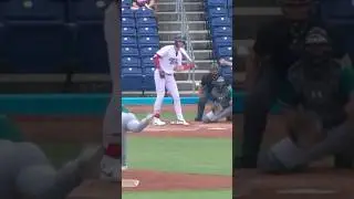 This One-Handed Swing Actually Worked?