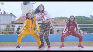 Socha hain ye ki tumhe rasta bhulai full hindi video  song in hd.