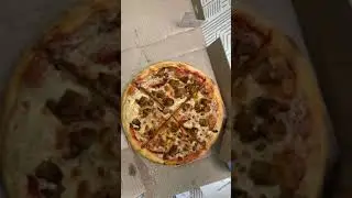 Dominos Pepper Barbecue Chicken pizza