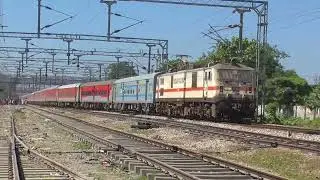 15657 Brahmputra Mail departing from Barpeta Road, Ghaziabad WAP-7 37159 !!! #brahmputramail #wap7