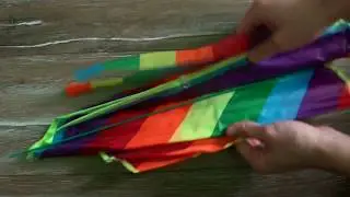 Детский летающий змей из нейлона / Triangle Rainbow Kite Papalote