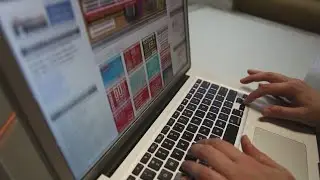 Shopping online vs. in stores: Finding holiday deals