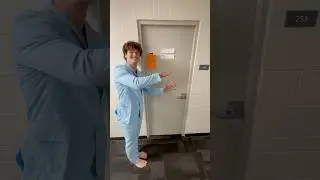 Она погналась за мной😣🦶 #пальцыног #срочныеновости