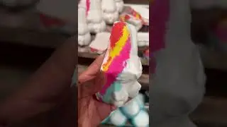 LUSH Follow the rabbit BATH BOMB wondrous rainbow bathtime #lush #lushbathbomb #bathbomb