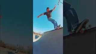 😎 Trevor being Trevor 🎶 = @bradfielder #skateboarding #skateanddestroy #skateordie