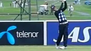 Nick Dougherty - Golf Swing in slow Slow Motion (Over the Camera)