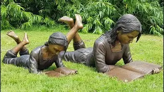 Tuinbeelden van lezende meisjes in brons | Bronzen Beelden Winkel