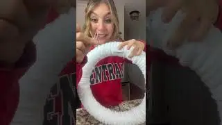 best DIY christmas wreath #homedecor #holidaydecor #diy #crafts #christmasdecor