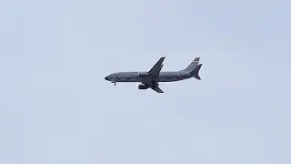 *Rare* Colombia Airforce Boeing 737-400 (Combi) Landing in San Diego!