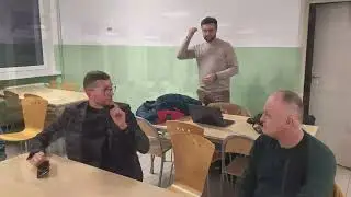 Spotkanie w sprawie drogi przy SP 12 w Piotrkowie. Mieszkańcy protestują