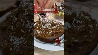 KARMEL Z 3 SKŁADNIK&Oacute;W! STICKY TOFFEE PUDDING 🤤 #shorts #deser #przepis #karmel #święta