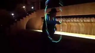 Tributo al Arte del Floreo de Reata lighted rope man