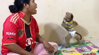 Sassy Jason So Lovely Unique Habit Request To Kiss With Mom