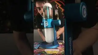 1 Gram dab out of the gravity bong #420 #gravitybong #dabs #music #bong
