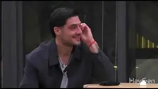 chefe falando sobre helena...