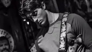 Christian Locke guitar cover of &ldquo;daddy issues&rdquo; by the neighborhood