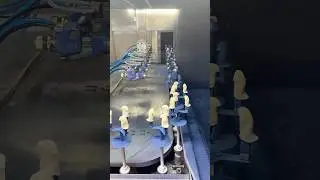 8 gun spray robot #factoryworks #machine #industrial #automatic #robot #shortvideo